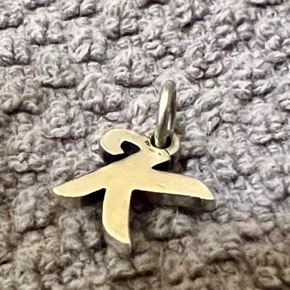 James Avery "K" charm in SS - Picture 1 of 2